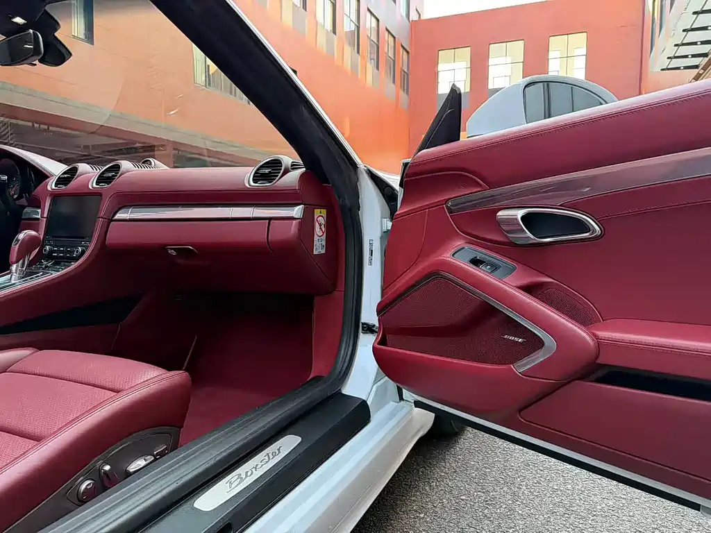 Porsche 718 Boxster 2.0 T