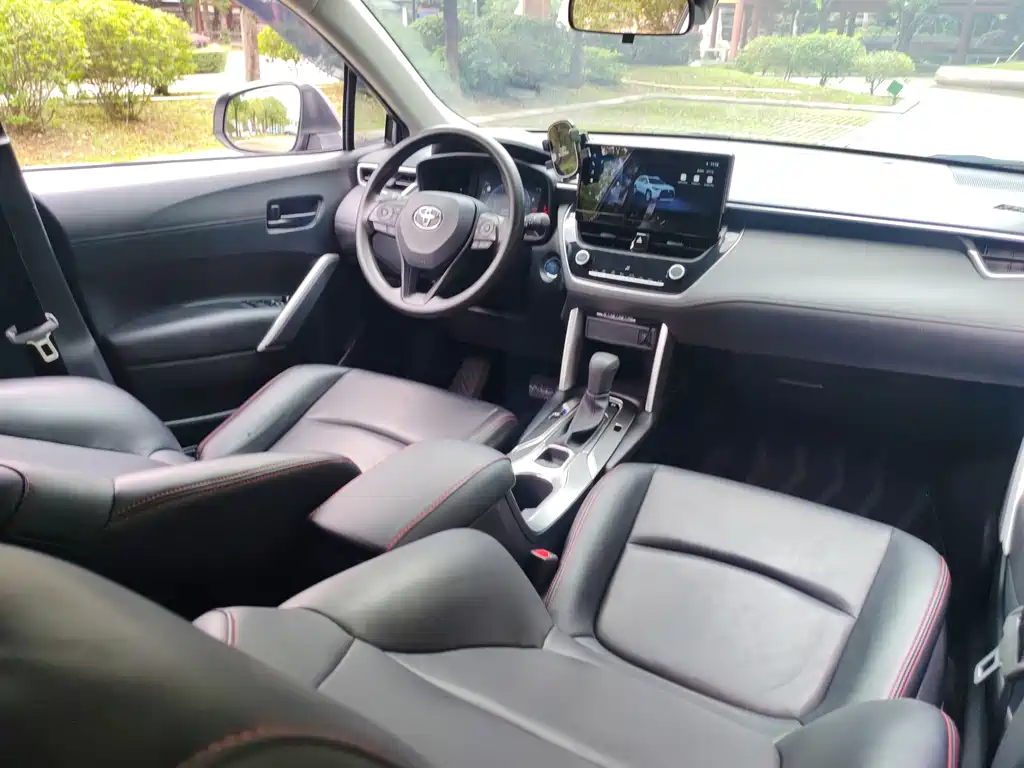 Corolla Cross Dual Engine 2.0 L Pioneer