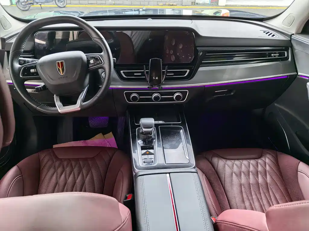 Hongqi HS5 2.0 T Flagship Joy Pro