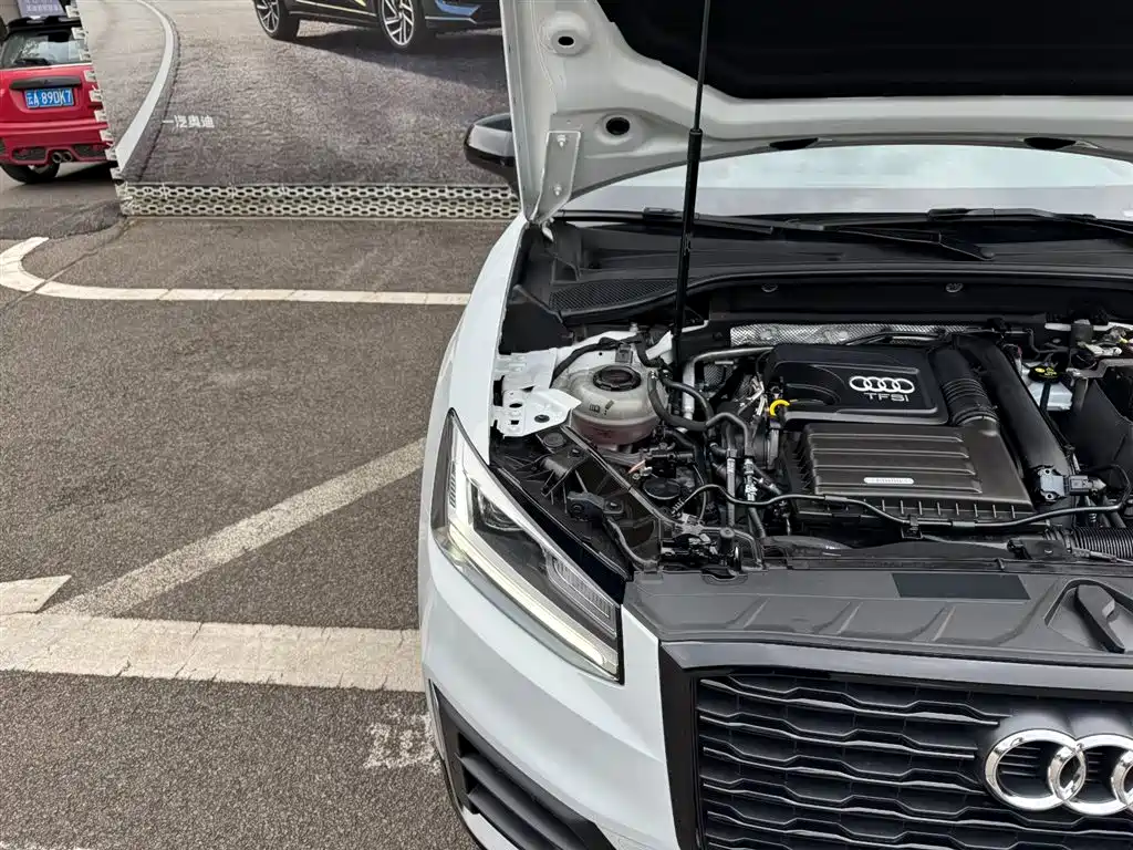 Audi Q2 L 35 TFSI Fashion Dynamic