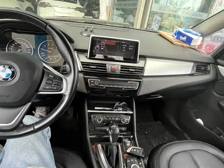 BMW 2 Series Active Tourer 218 i Leading