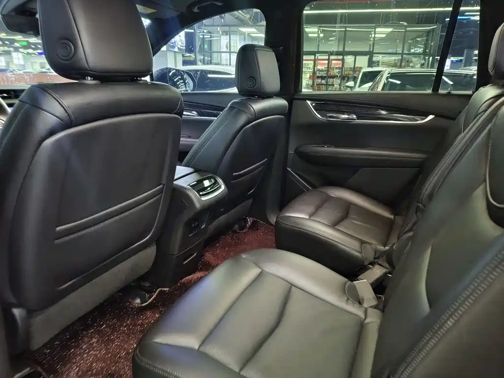 Cadillac XT6 28 T 6-seat 4 WD Luxury