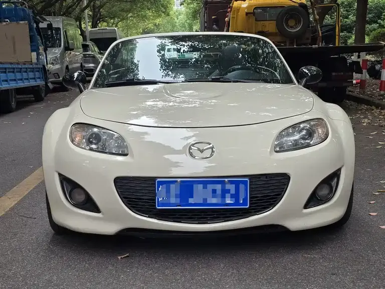Mazda MX-5 2.0