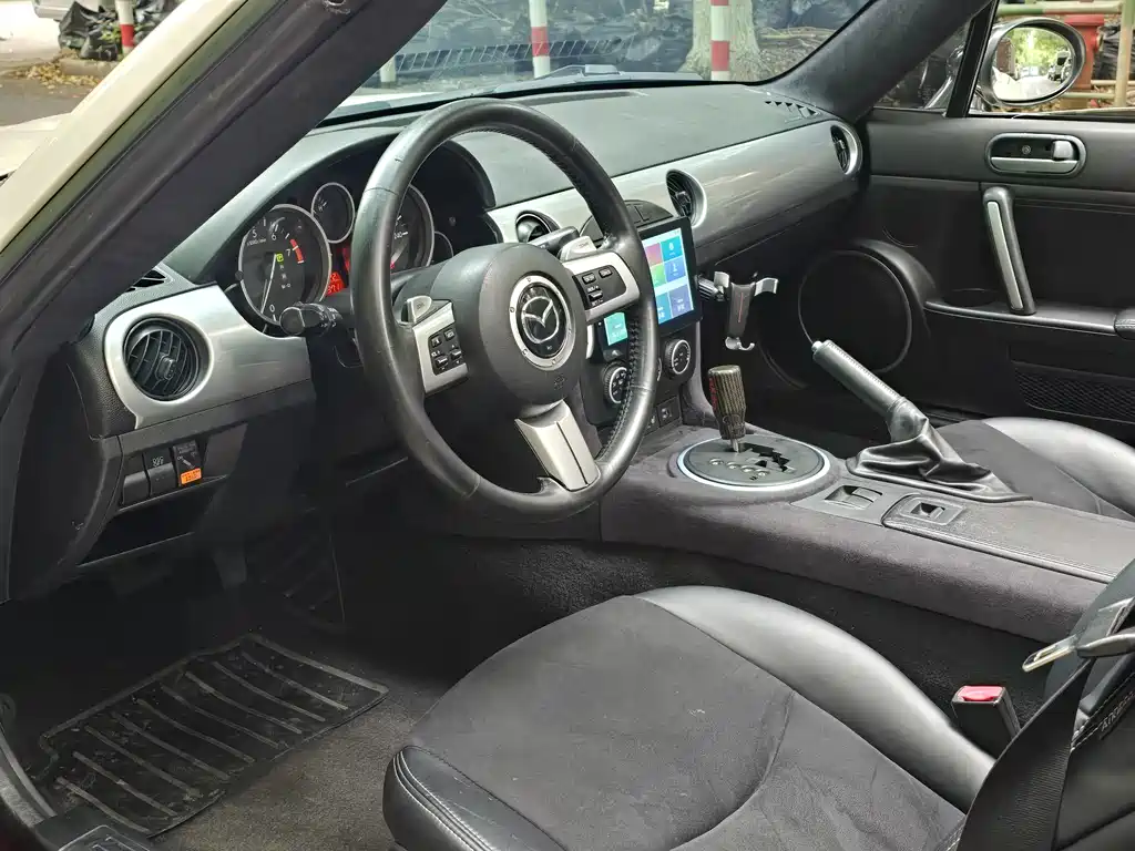 Mazda MX-5 2.0