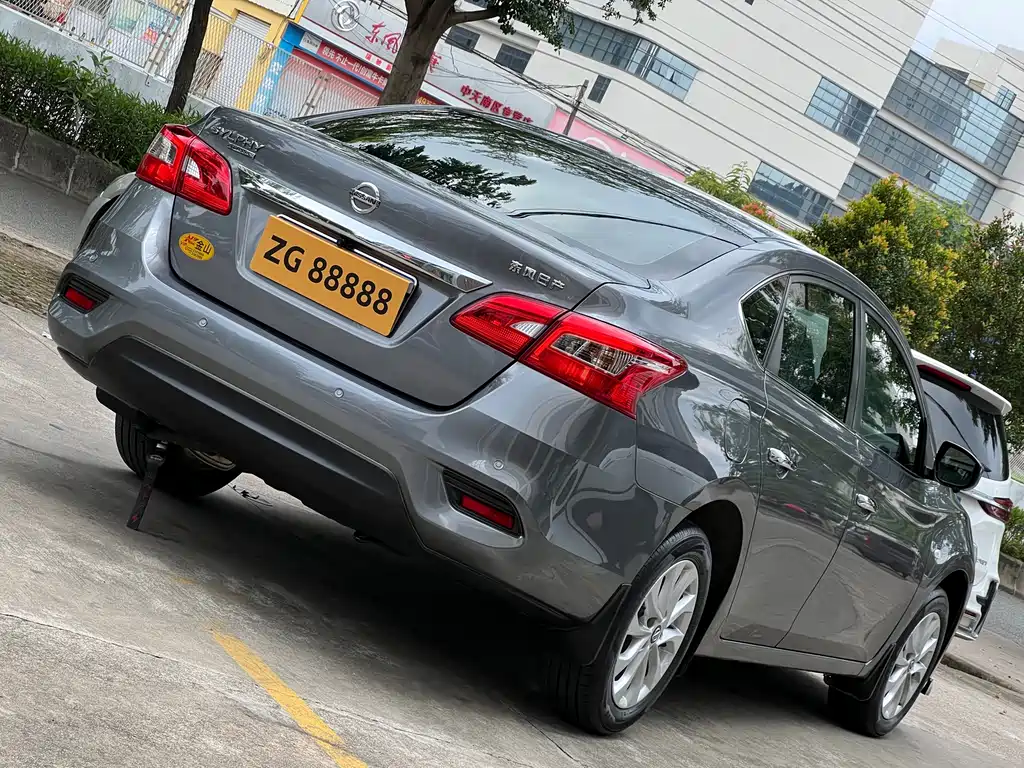 Sylphy Facelift III Classic 1.6 XE CVT Comfort