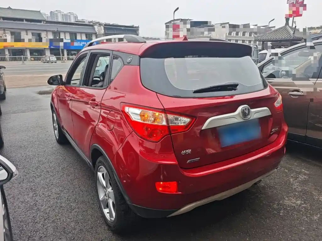 Changan CS35 长安CS35 2015款 1.6 L 手动尊贵型 国IV