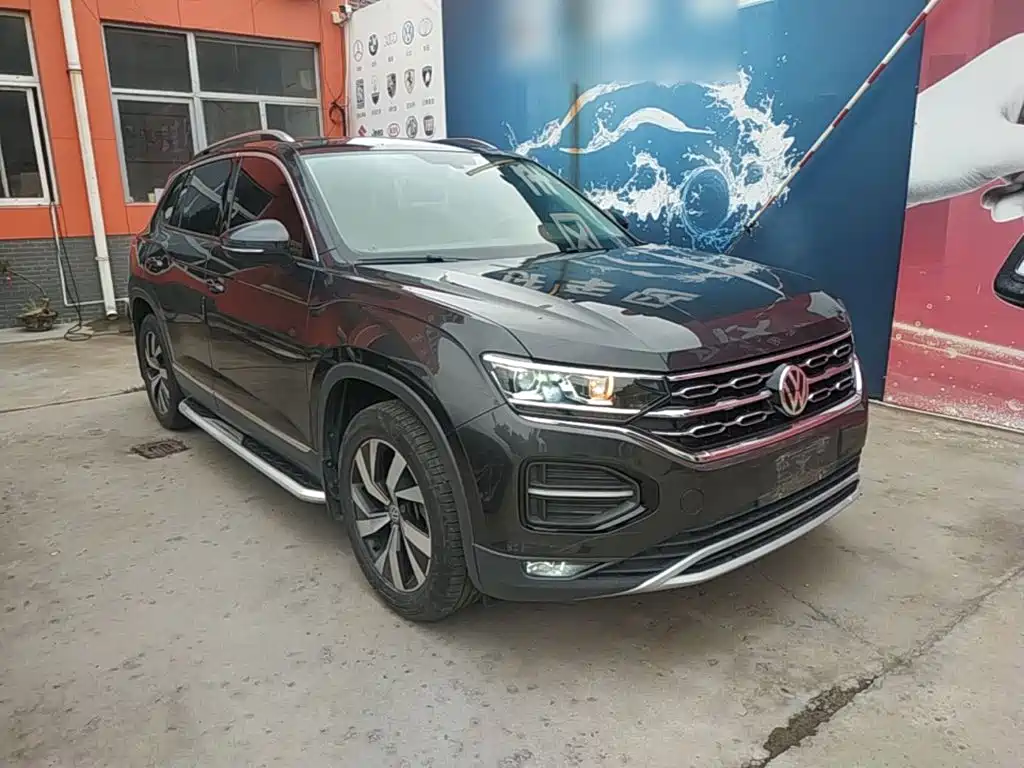 Tayron 330 TSI 2 WD Luxury CN-VI
