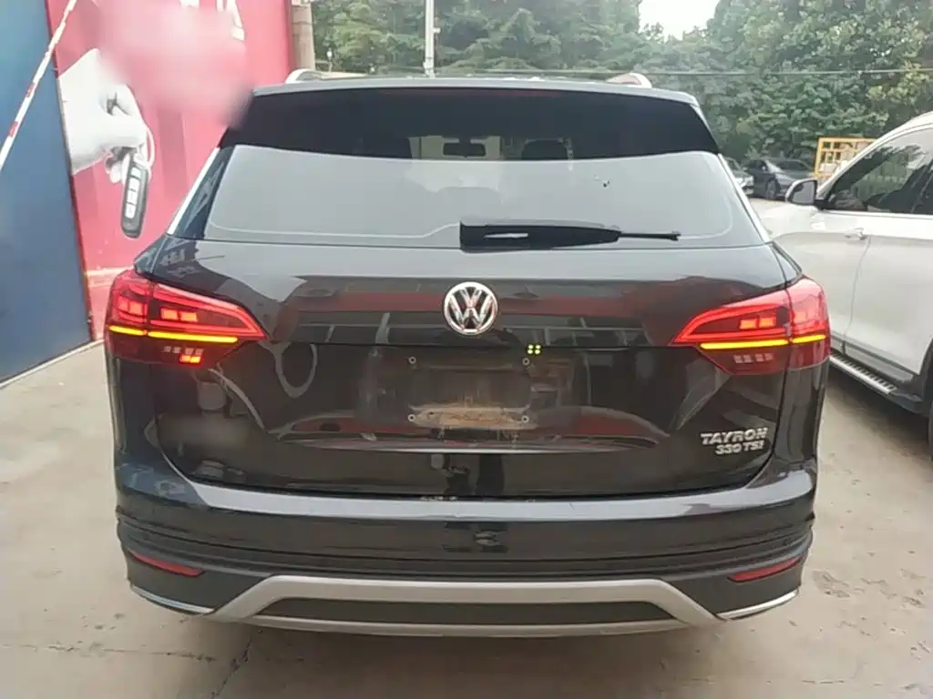 Tayron 330 TSI 2 WD Luxury CN-VI