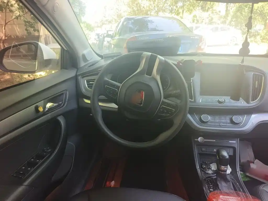 Roewe 360 PLUS 1.5 L Auto Premium