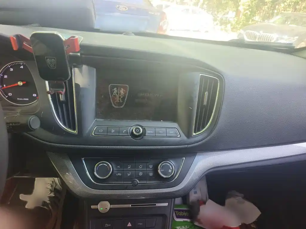 Roewe 360 PLUS 1.5 L Auto Premium