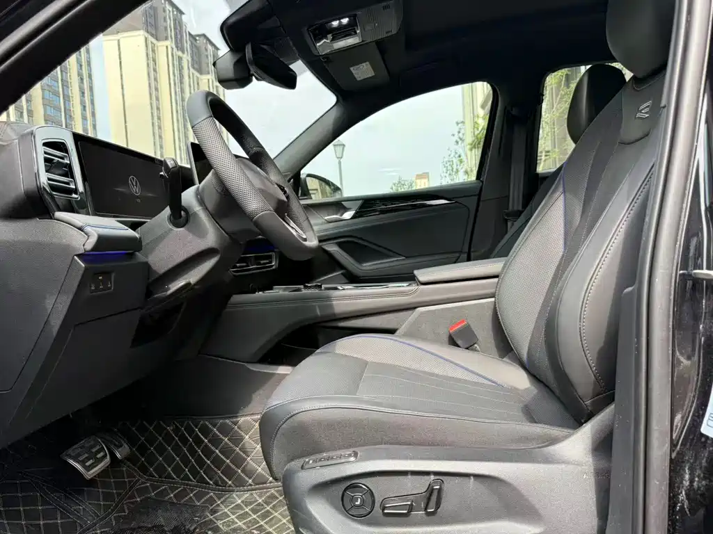 Tiguan L PRO 380 TSI 4 WD R-Line Smart Leading