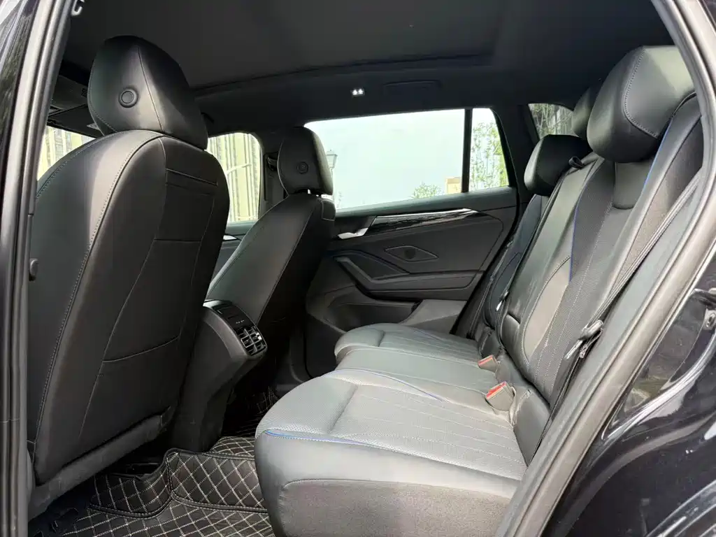 Tiguan L PRO 380 TSI 4 WD R-Line Smart Leading