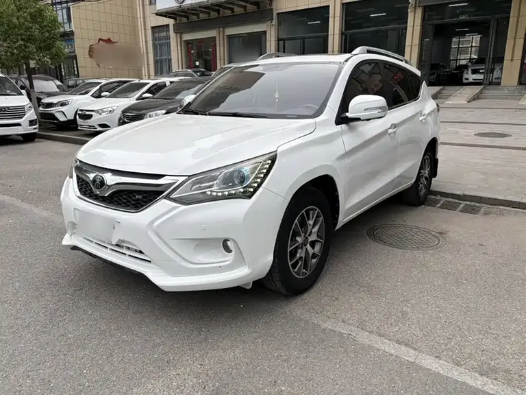 BYD Song 宋 2016款 盖世版 1.5 TI 手动豪雅型