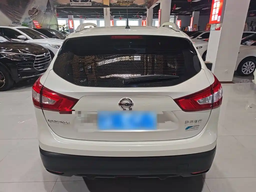 Qashqai 2.0 L CVT Elite