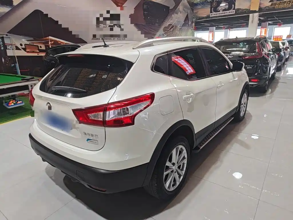 Qashqai 2.0 L CVT Elite
