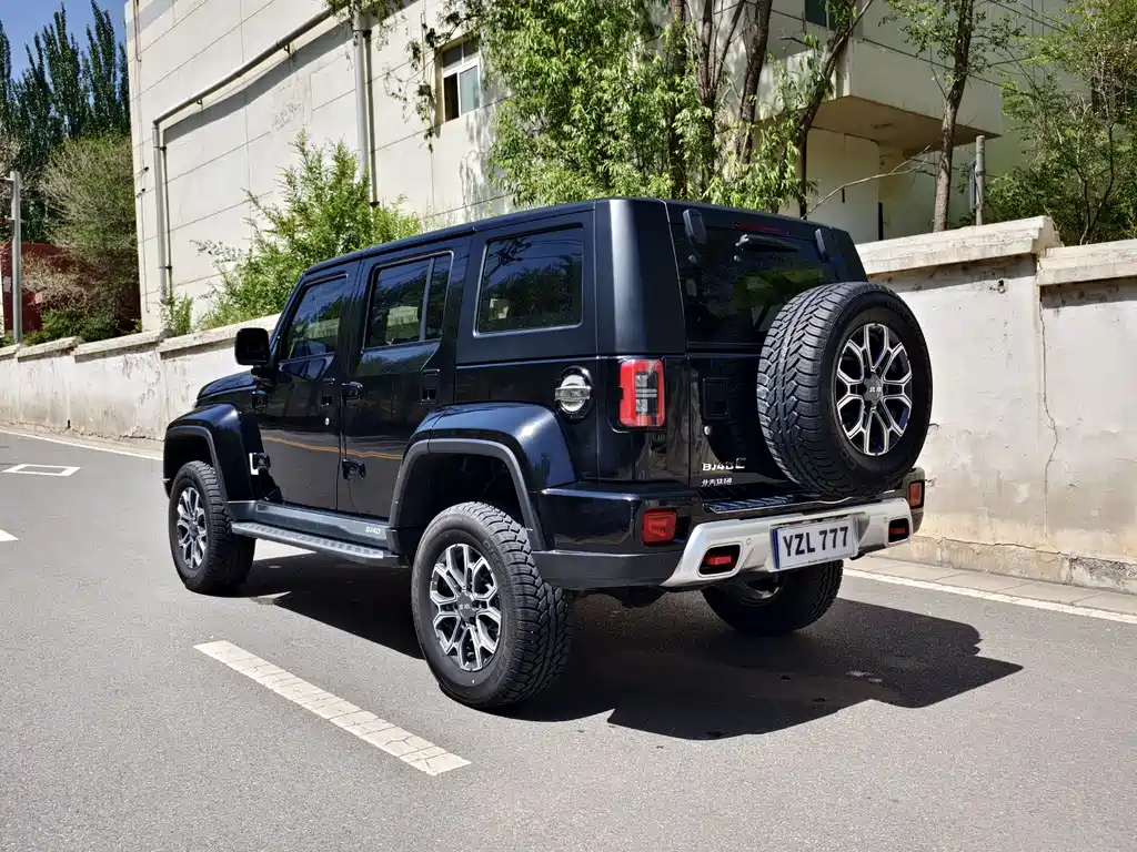 BAIC BJ40 2.0 T City Hunter Glory