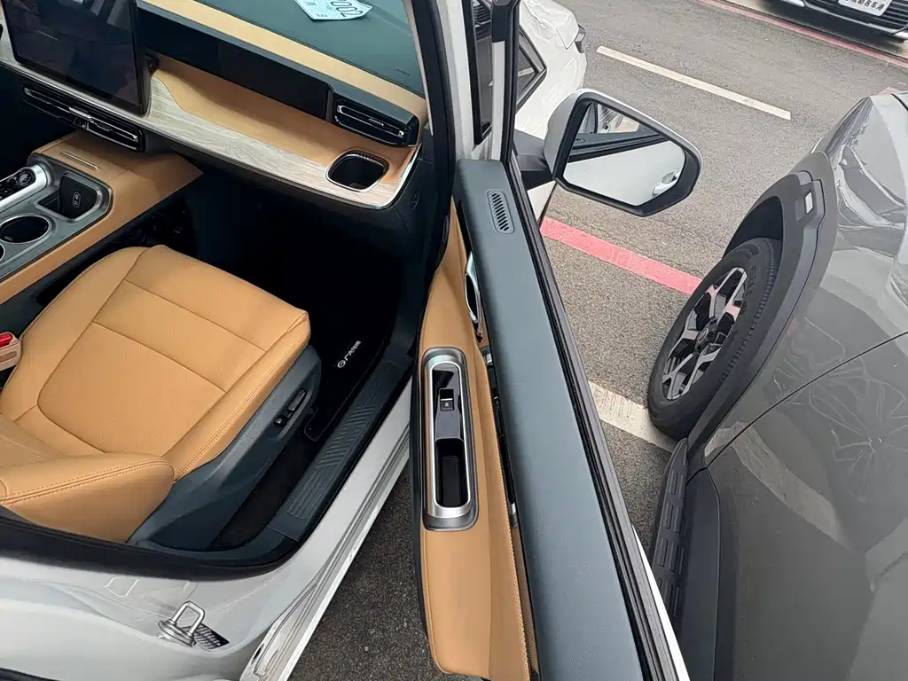 Trumpchi E8 NEV 传祺E8 PHEV 2024款 150 km MAX