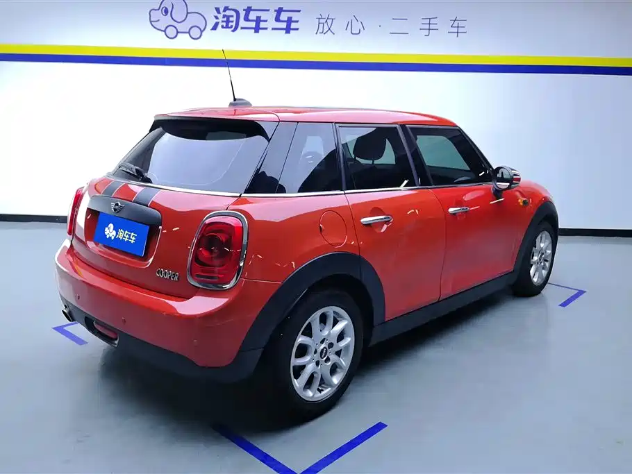 MINI 1.5 T ONE 5-door