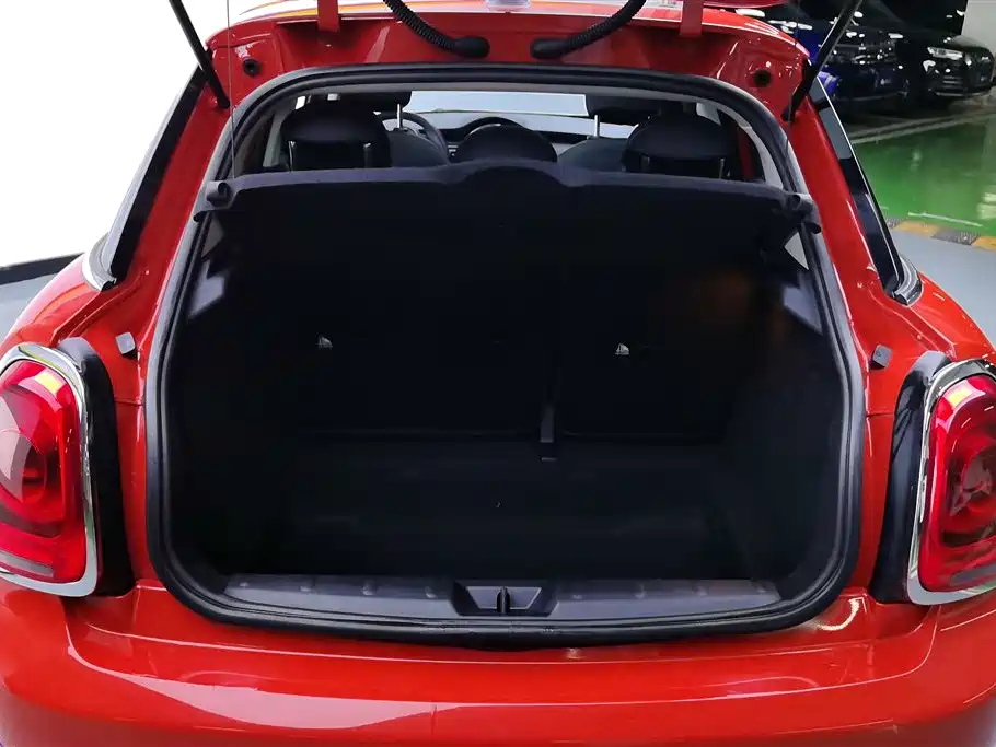 MINI 1.5 T ONE 5-door