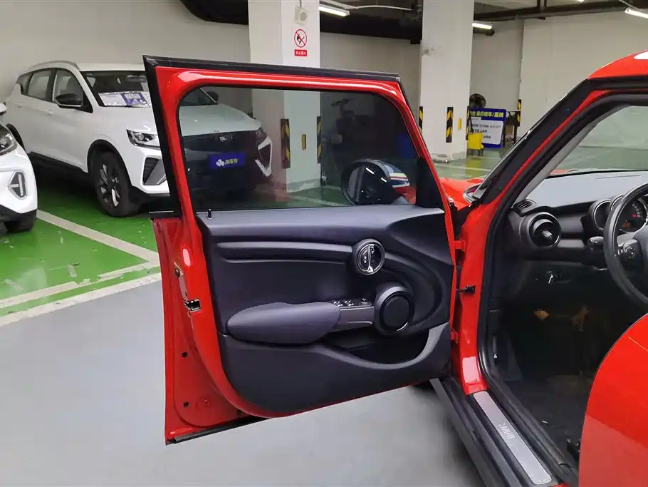 MINI 1.5 T ONE 5-door