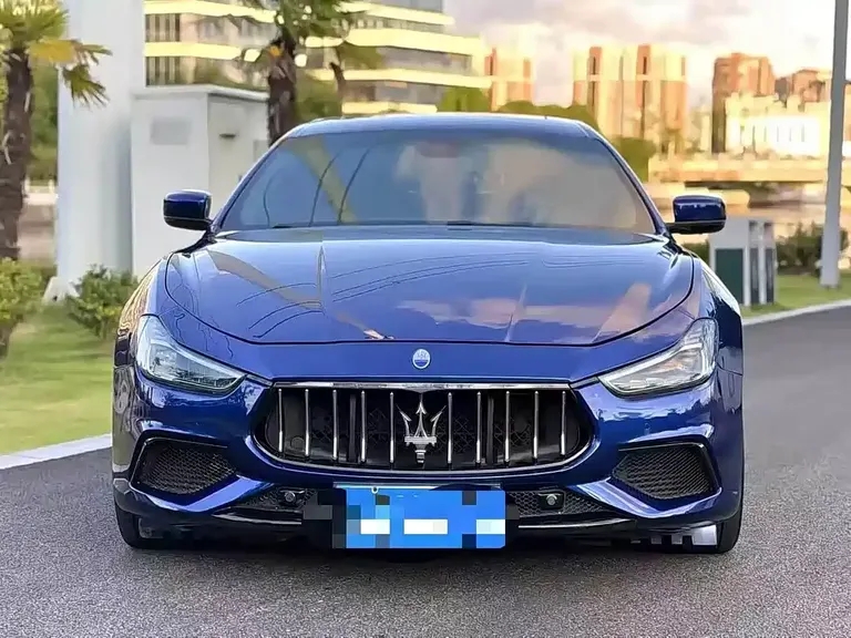 Maserati Ghibli 3.0 T Standard