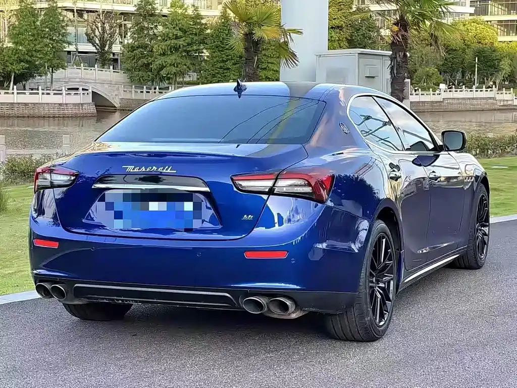 Ghibli 3.0 T Standard