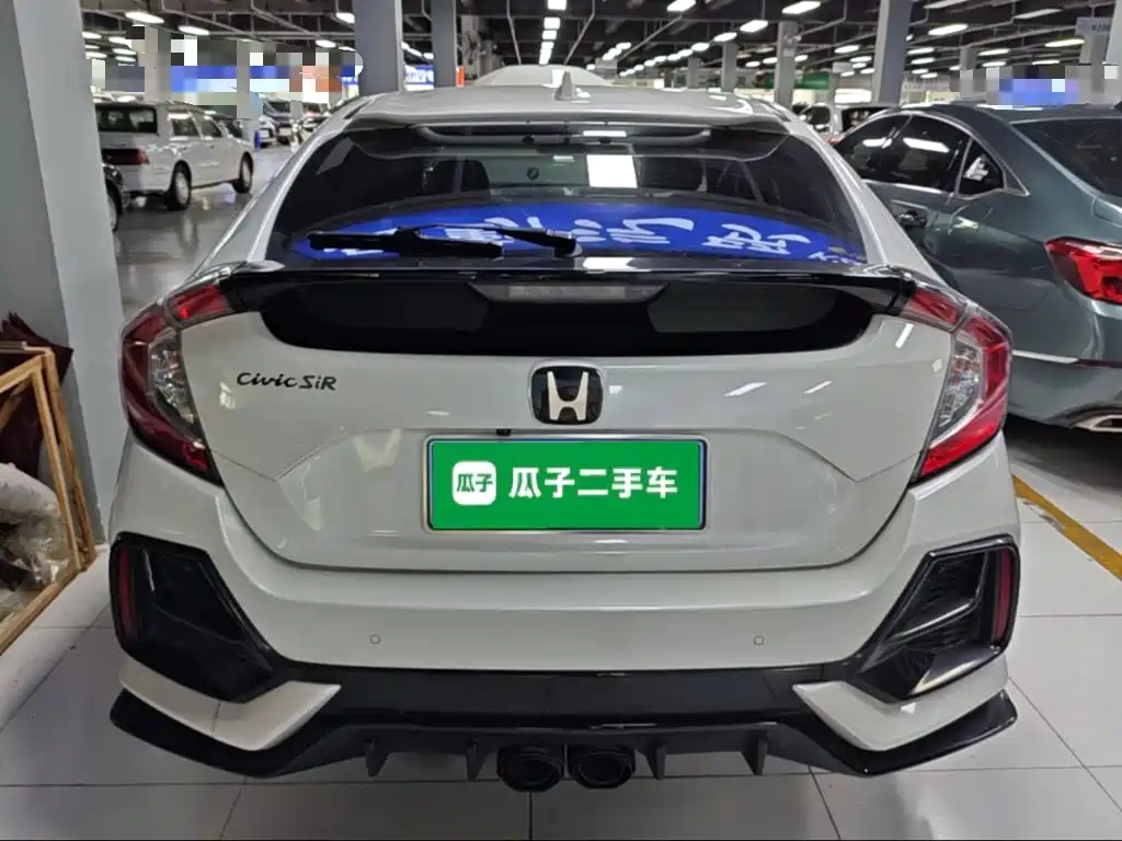 Civic HATCHBACK 220 TURBO CVT New Sharp Control