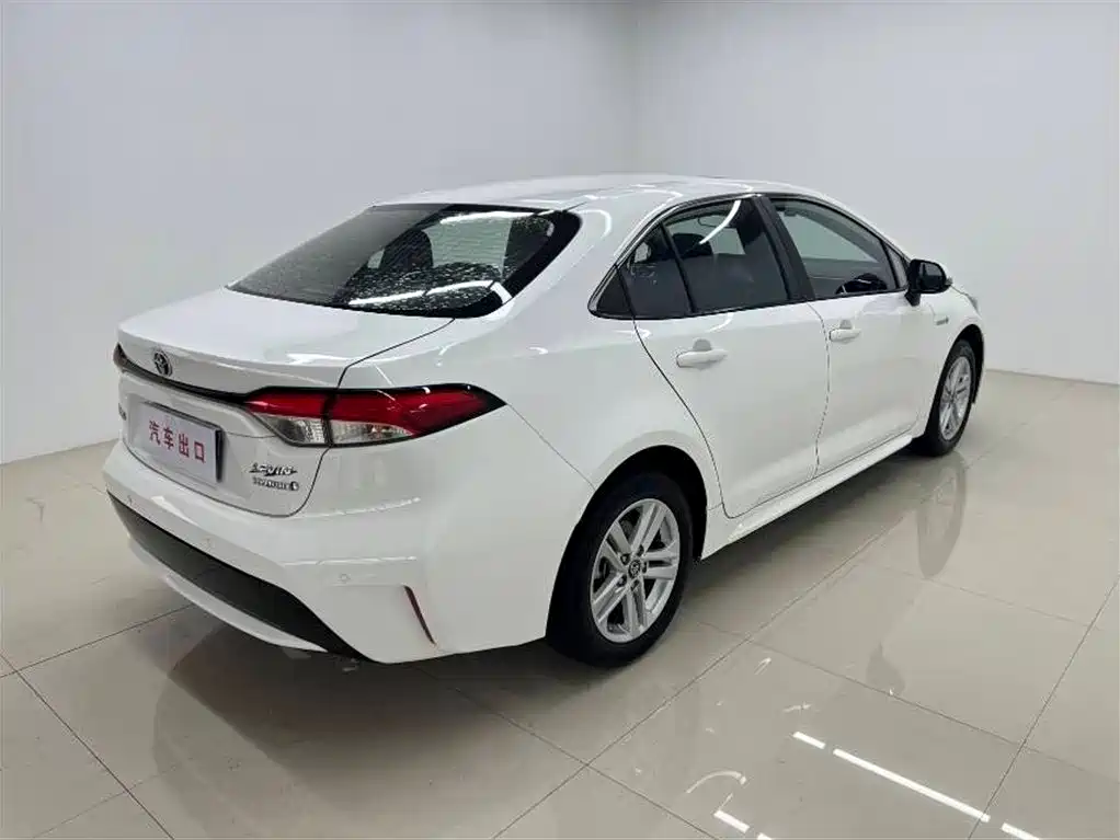 Levin Dual Engine 1.8 H E-CVT Luxury