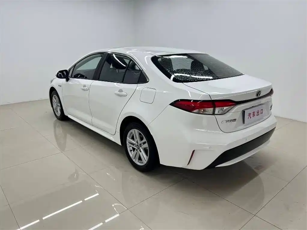 Levin Dual Engine 1.8 H E-CVT Luxury
