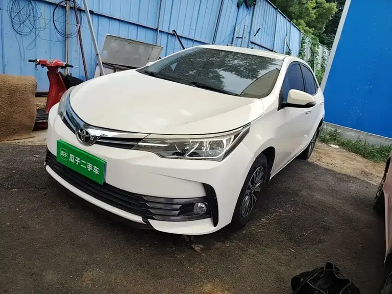 Toyota Corolla Facelift 1.2 T S-CVT GL