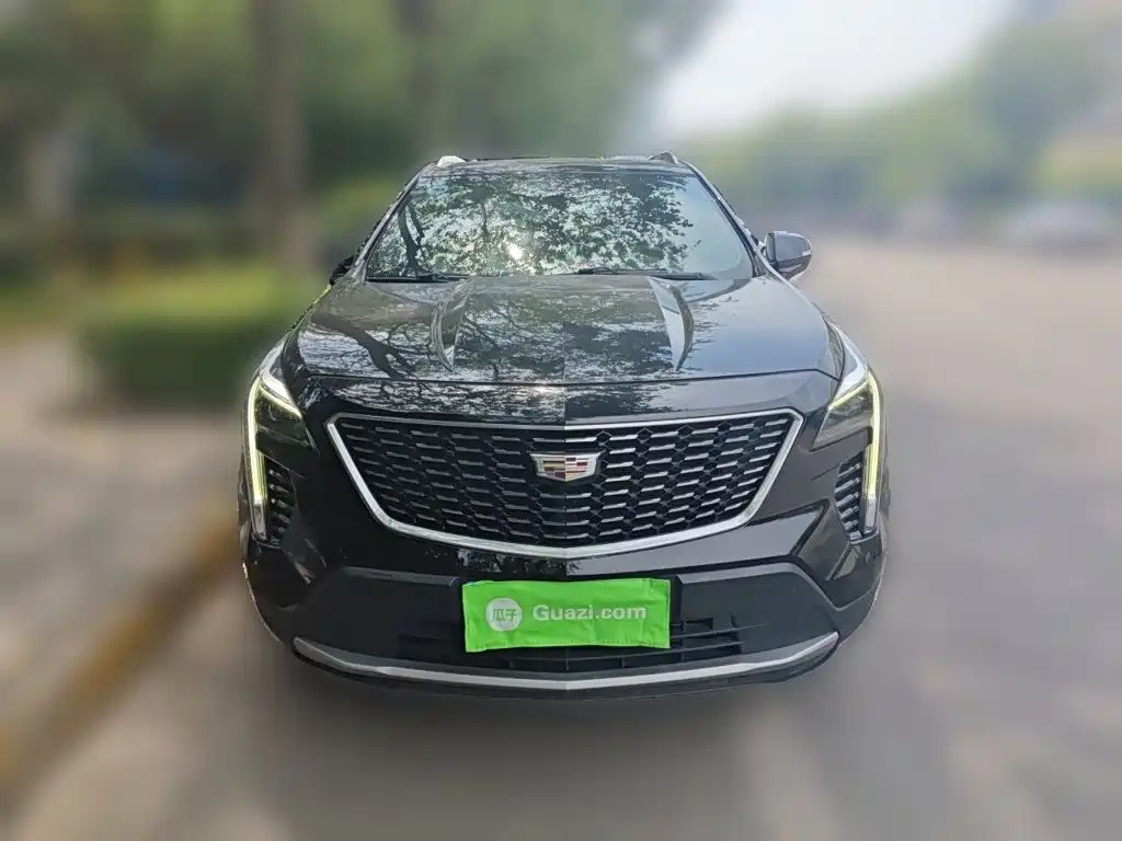 Cadillac XT4 28 T 2 WD Leading