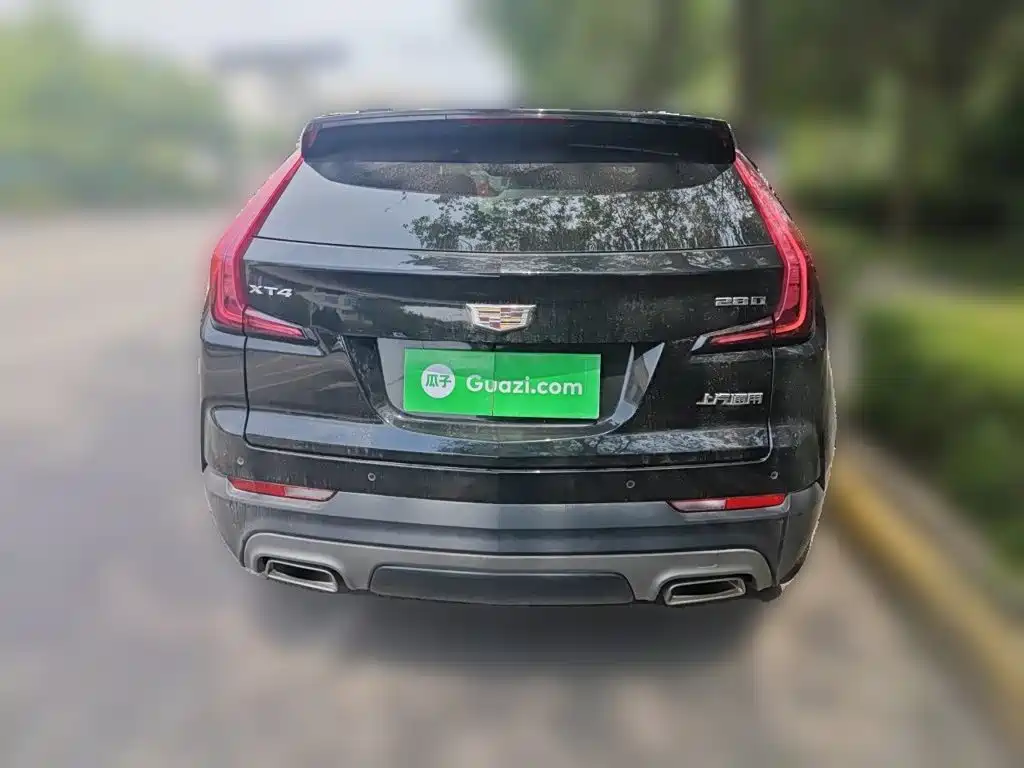 Cadillac XT4 28 T 2 WD Leading