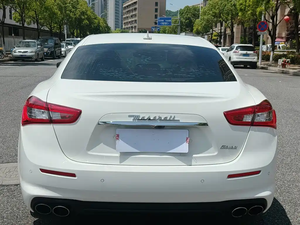 Ghibli 3.0 T Standard