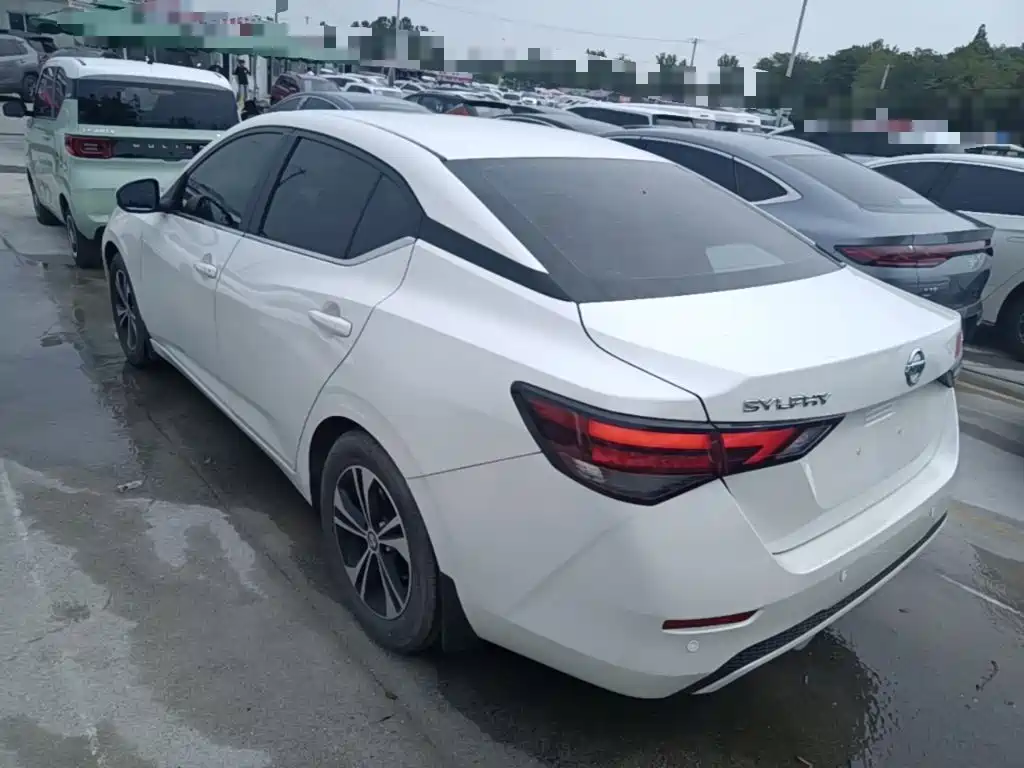 Sylphy 1.6 L XL CVT Joy