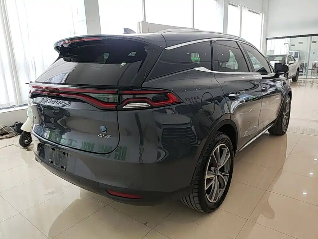Tang NEV DM 2.0 T Full-time 4 WD Connected Creative Enjoyment 7-seat CN-V