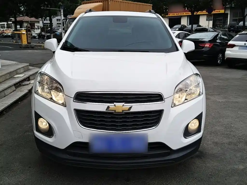 Tracker 1.4 T Manual 2 WD Comfort Sunroof