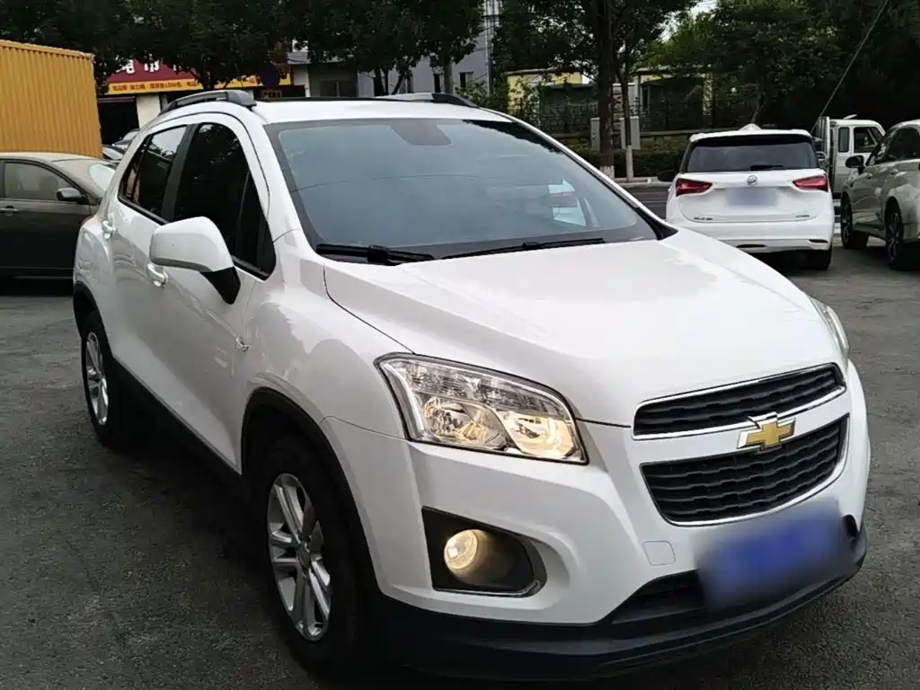 Tracker 1.4 T Manual 2 WD Comfort Sunroof