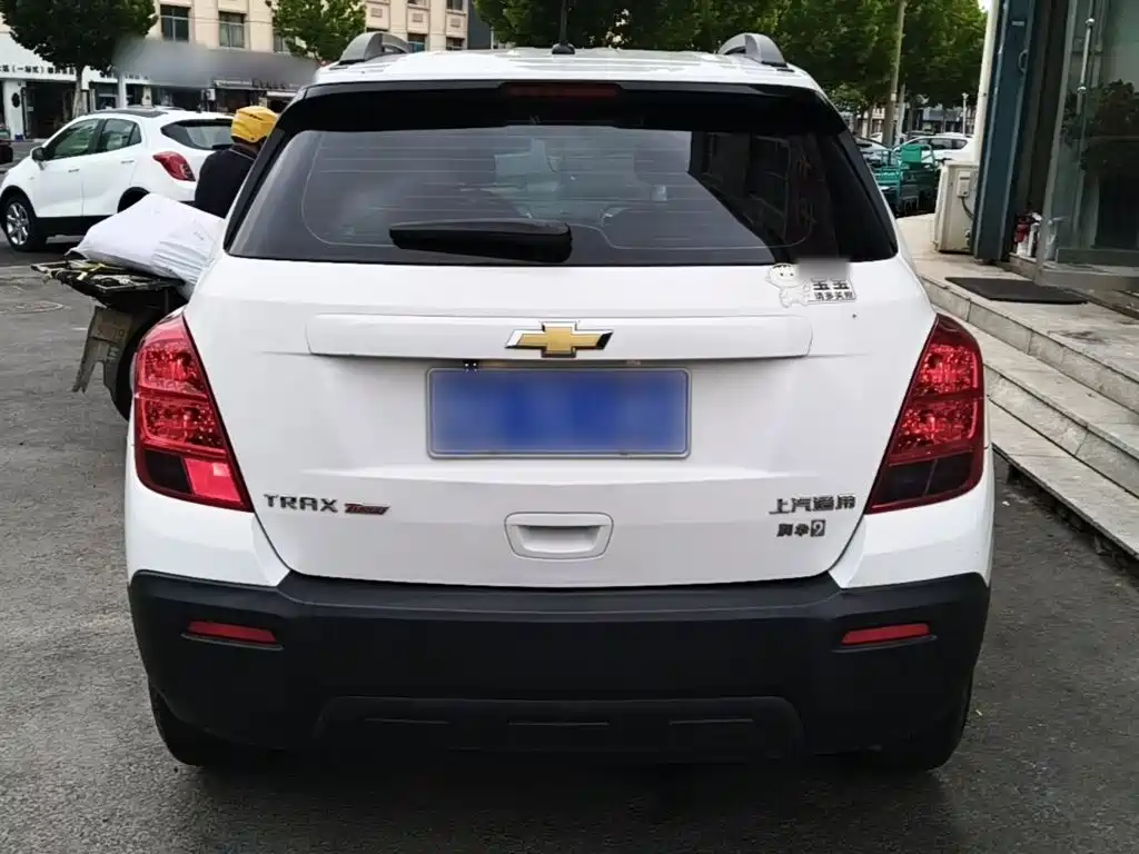 Tracker 1.4 T Manual 2 WD Comfort Sunroof