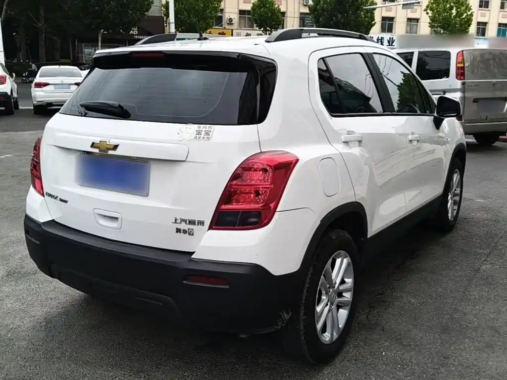 Tracker 1.4 T Manual 2 WD Comfort Sunroof