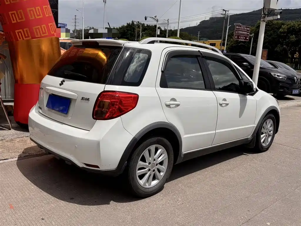 SX4 天语 SX4 2013款 酷锐 1.6 L 自动舒适型