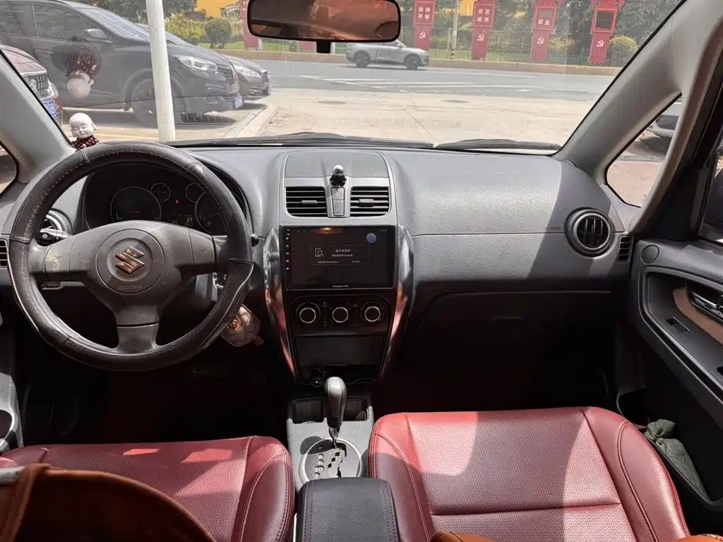 SX4 天语 SX4 2013款 酷锐 1.6 L 自动舒适型
