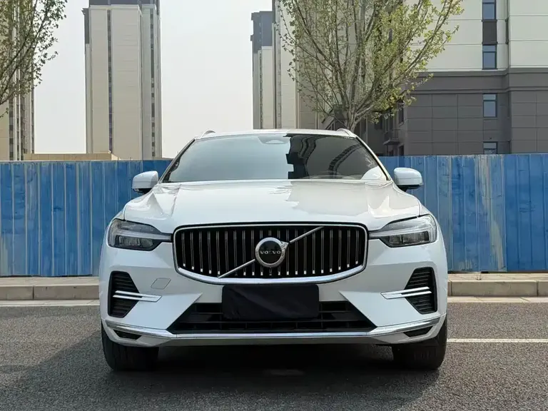 Volvo XC60 B5 4 WD Smart Vision Luxury