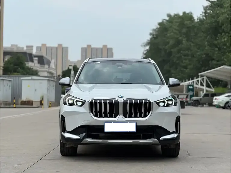 BMW X1 sDrive20 Li X Design Package