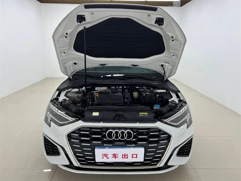 Audi A3 Facelift A3 L Limousine 35 TFSI Fashion Sport