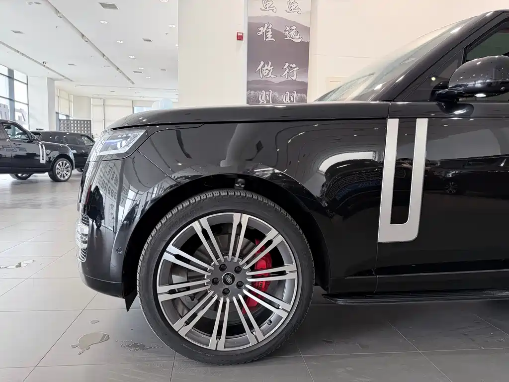 Range Rover 3.0 L6 400 PS Genesis Extended
