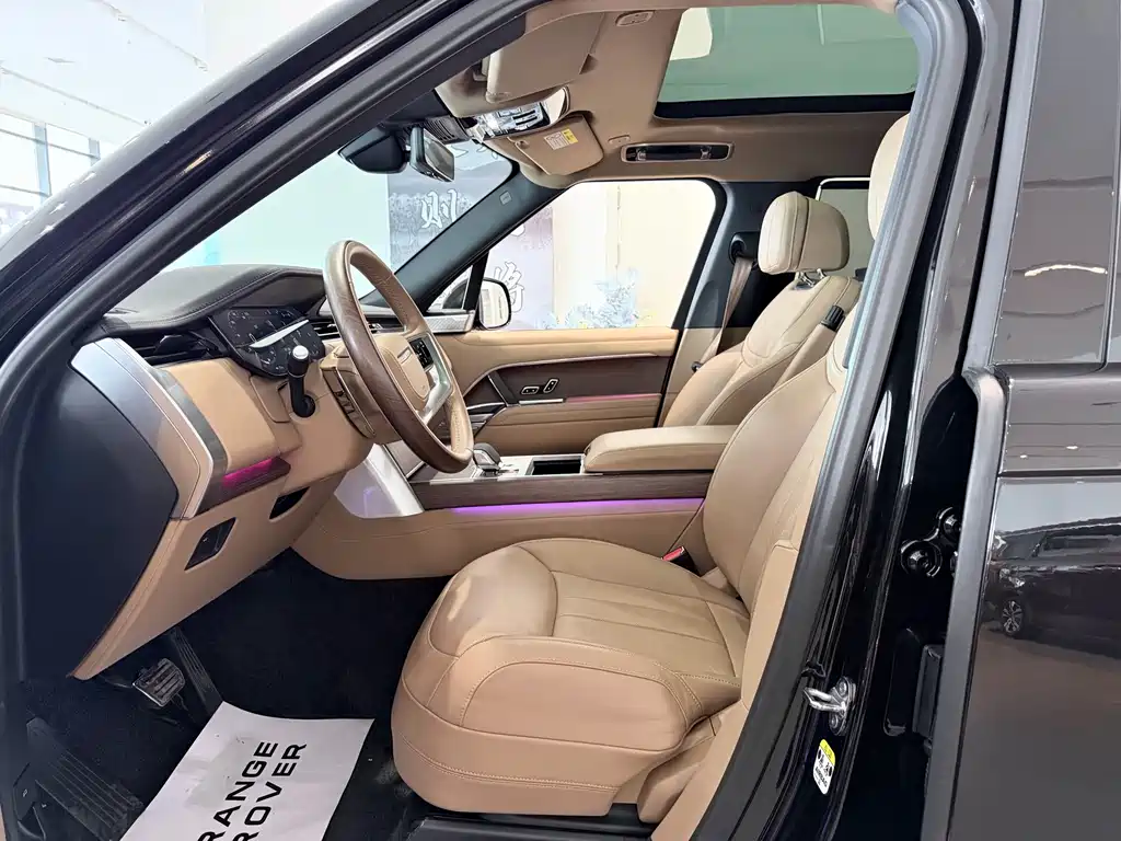 Range Rover 3.0 L6 400 PS Genesis Extended
