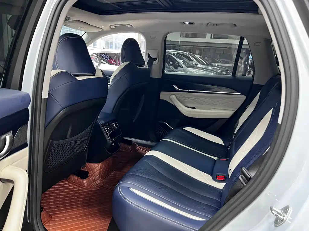 Xingyue L 1.5 T Thor Hi·F Hybrid Hybrid Super Swift
