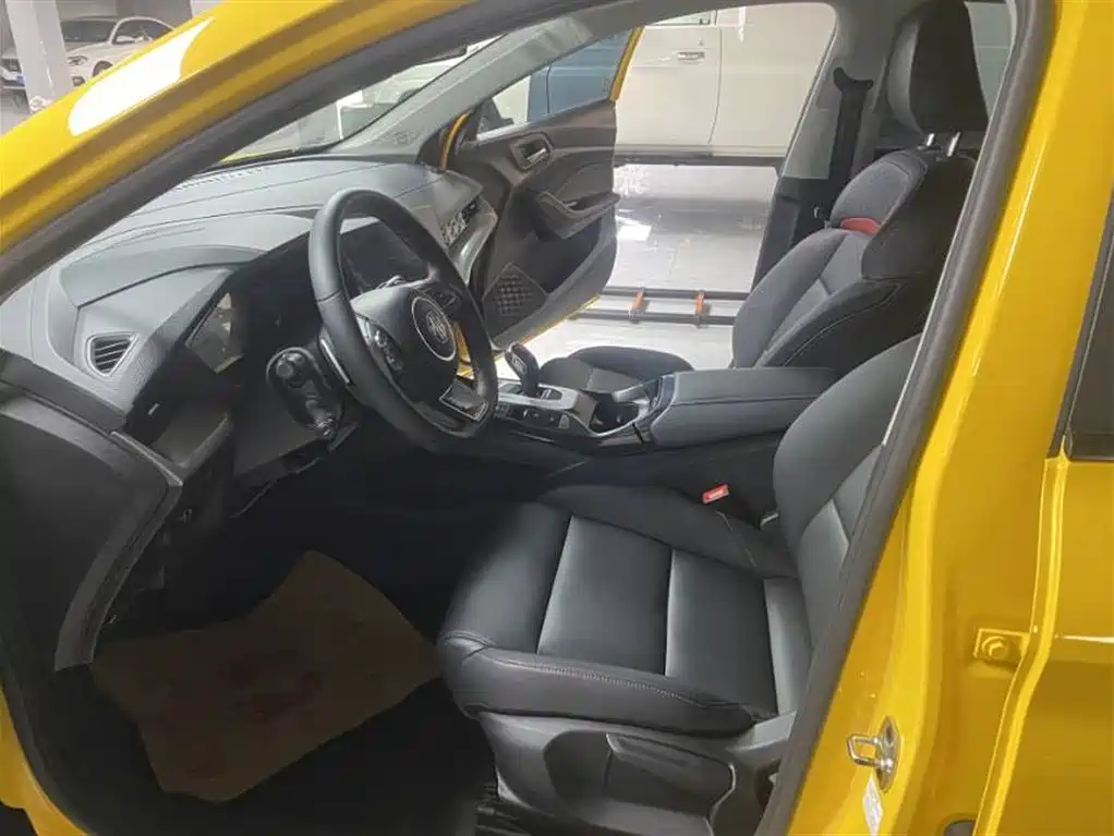 MG5 Facelift 300 TGI DCT Youth Luxury Grand Enjoyment