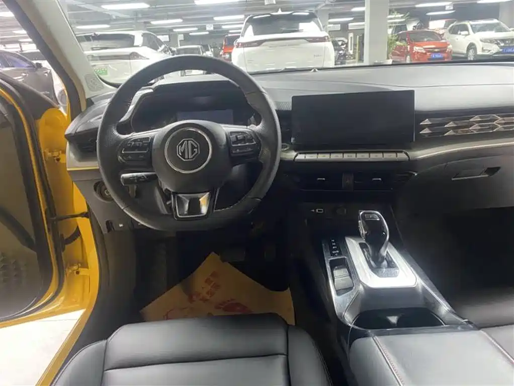 MG5 Facelift 300 TGI DCT Youth Luxury Grand Enjoyment