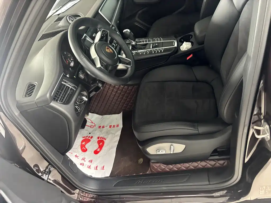 Macan Macan 2.0 T
